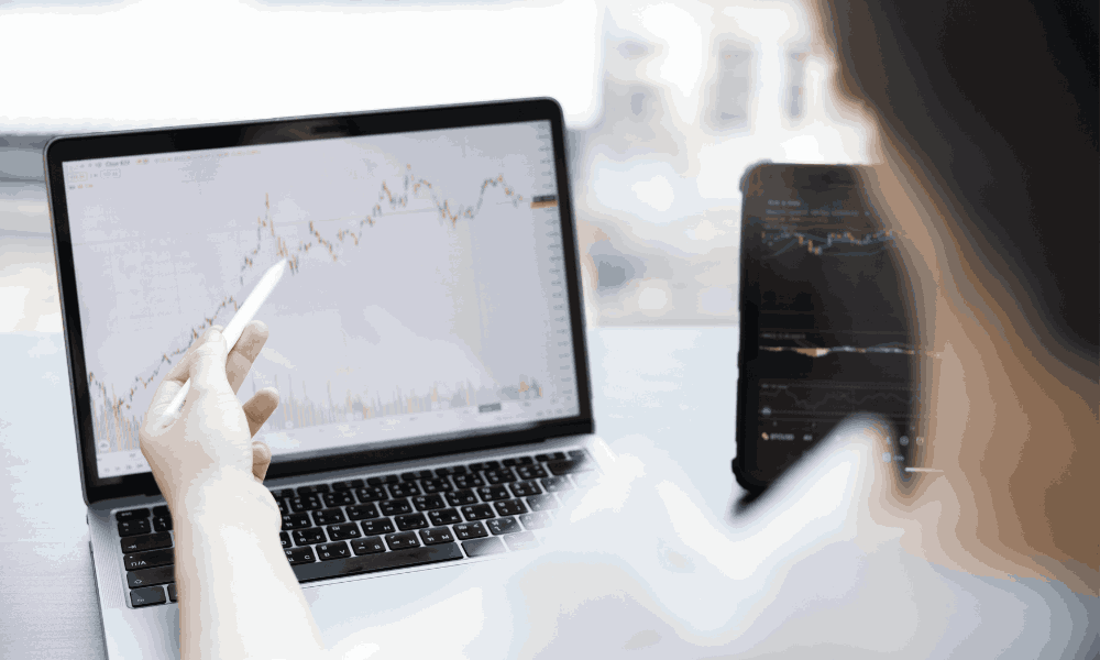 Khám phá TOP 3 cái tên sáng giá trong thế giới quỹ đầu tư Forex 2025 1 quỹ đầu tư
